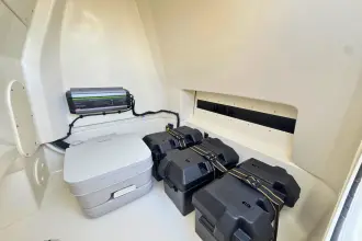 Thumbnail von Boston Whaler 220 Dauntless