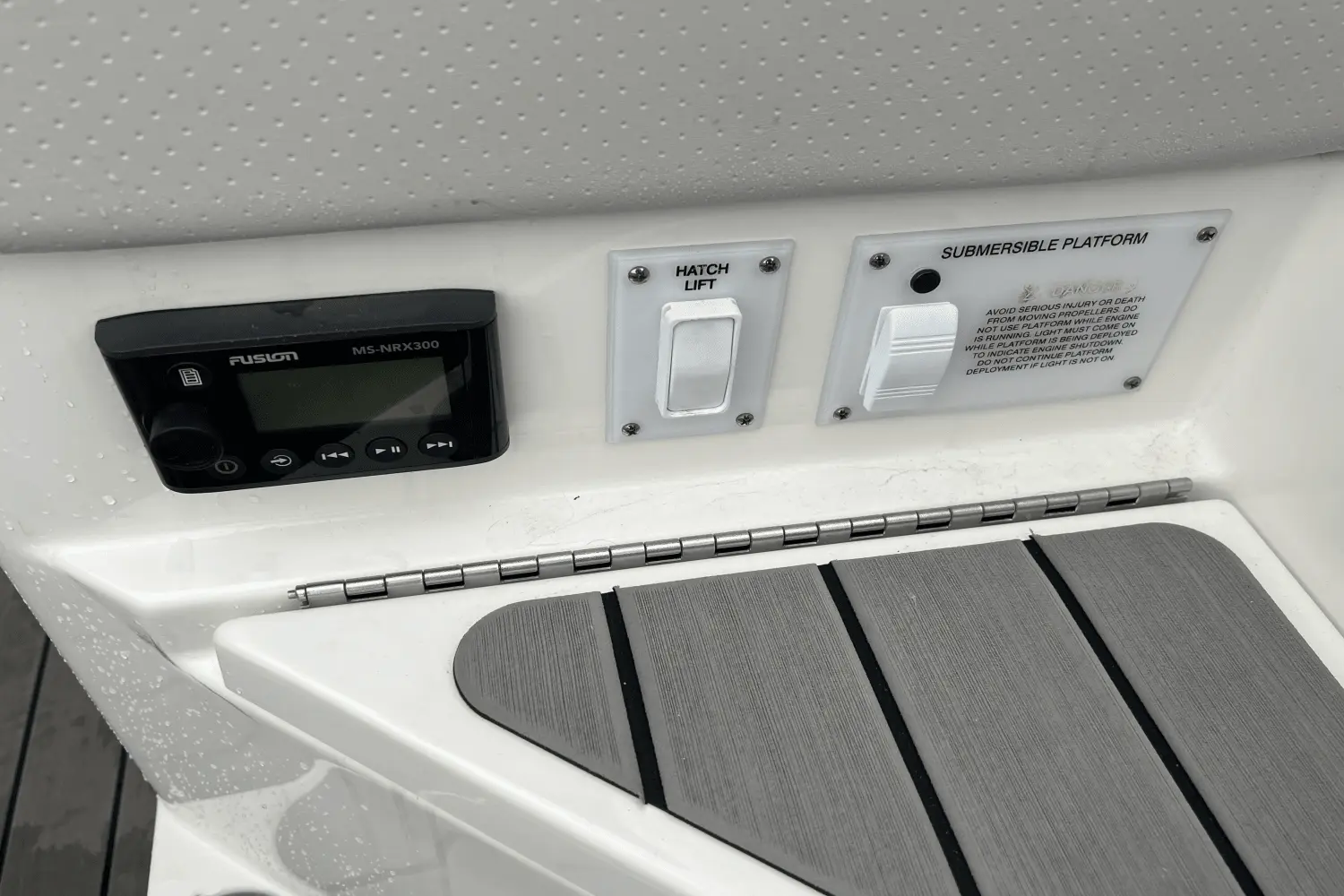 Thumbnail von Sea Ray SLX 400