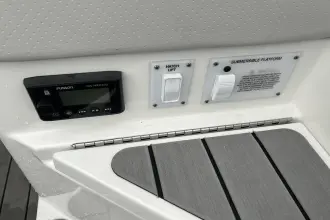 Thumbnail von Sea Ray SLX 400