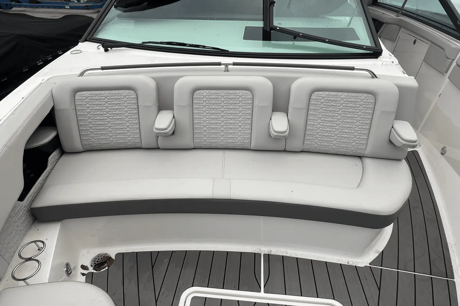 Thumbnail von Sea Ray SLX 400