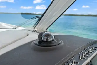 Thumbnail von Boston Whaler 320 Vantage