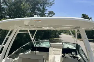 Thumbnail von Boston Whaler 240 Vantage