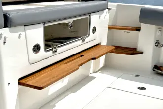 Thumbnail von Boston Whaler 380 Realm