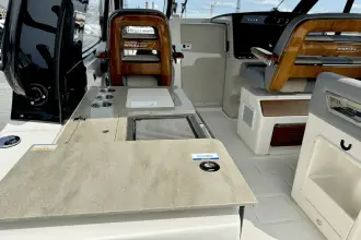 Thumbnail von Boston Whaler 380 Realm
