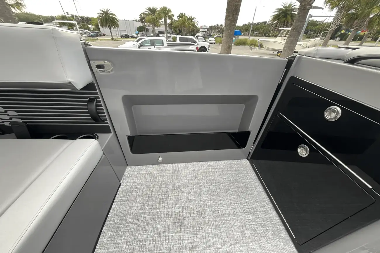 Thumbnail von Harris Crowne 250