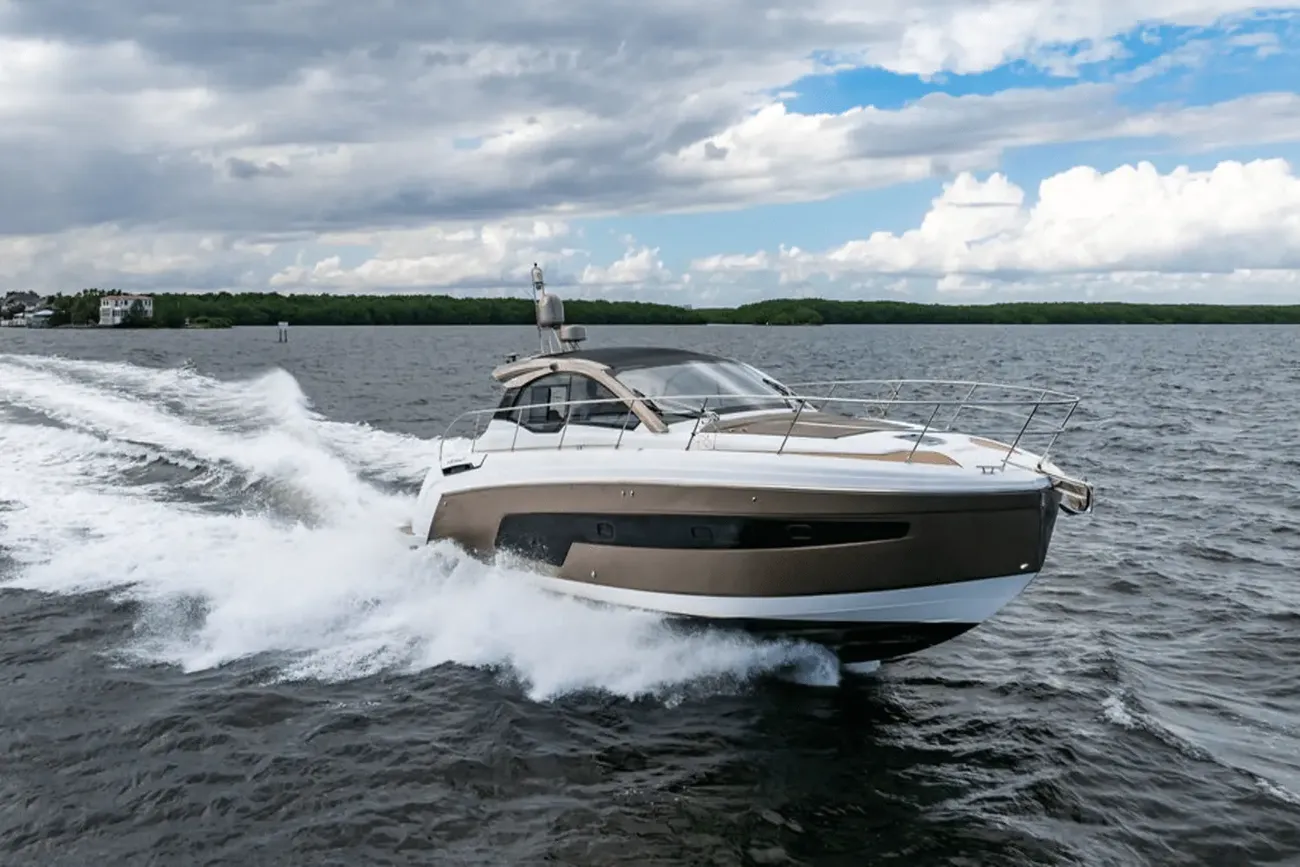 Thumbnail von Azimut Atlantis 45