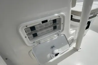 Thumbnail von Boston Whaler 190 Montauk