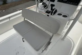 Thumbnail von Boston Whaler 190 Montauk