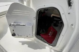 Thumbnail von Boston Whaler 190 Montauk