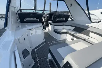 Thumbnail von Monterey 335 Sport Yacht