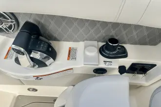 Thumbnail von Sea Ray SLX 350