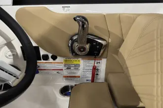 Thumbnail von Sea Ray SDX 250