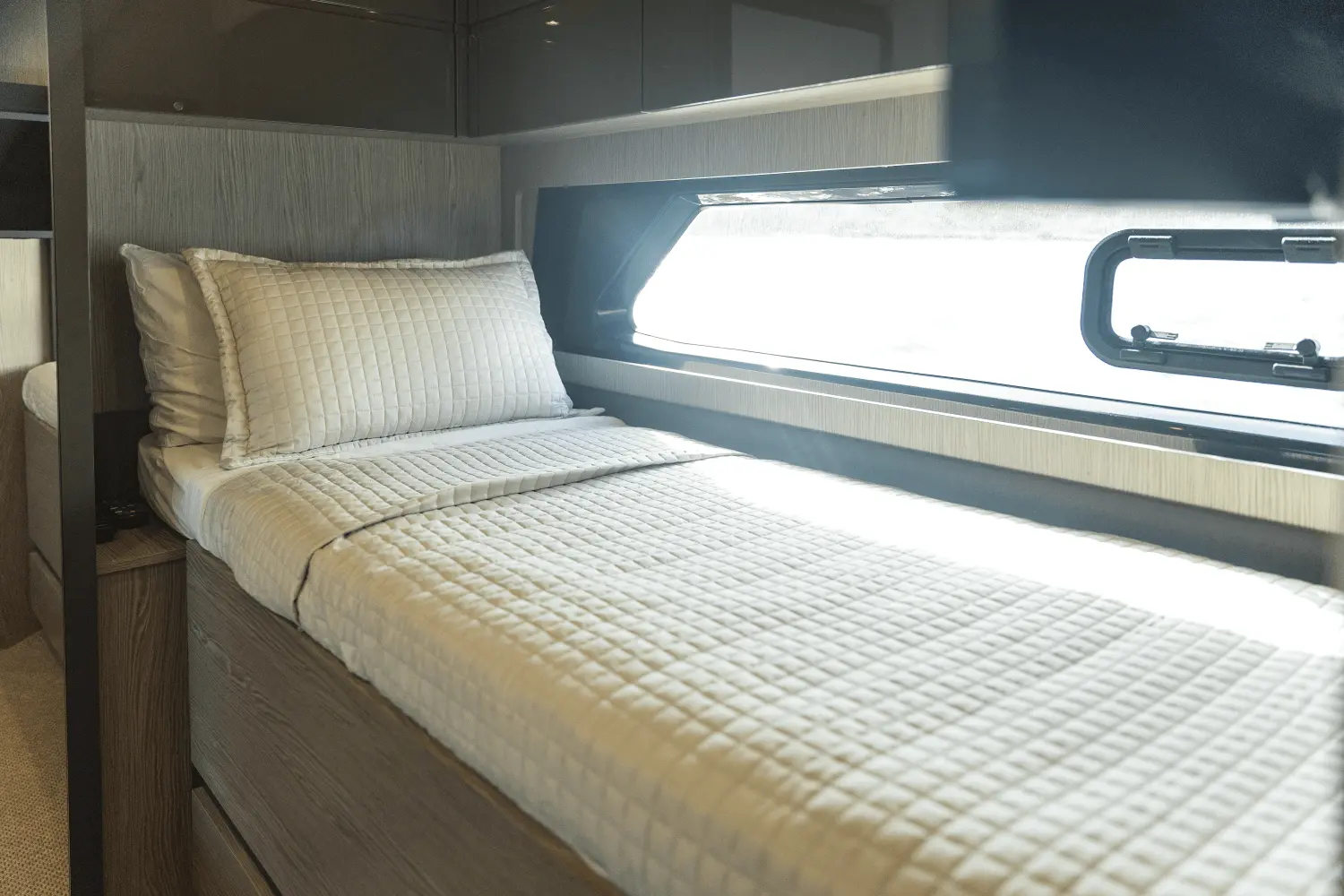 Thumbnail von Azimut Atlantis 45