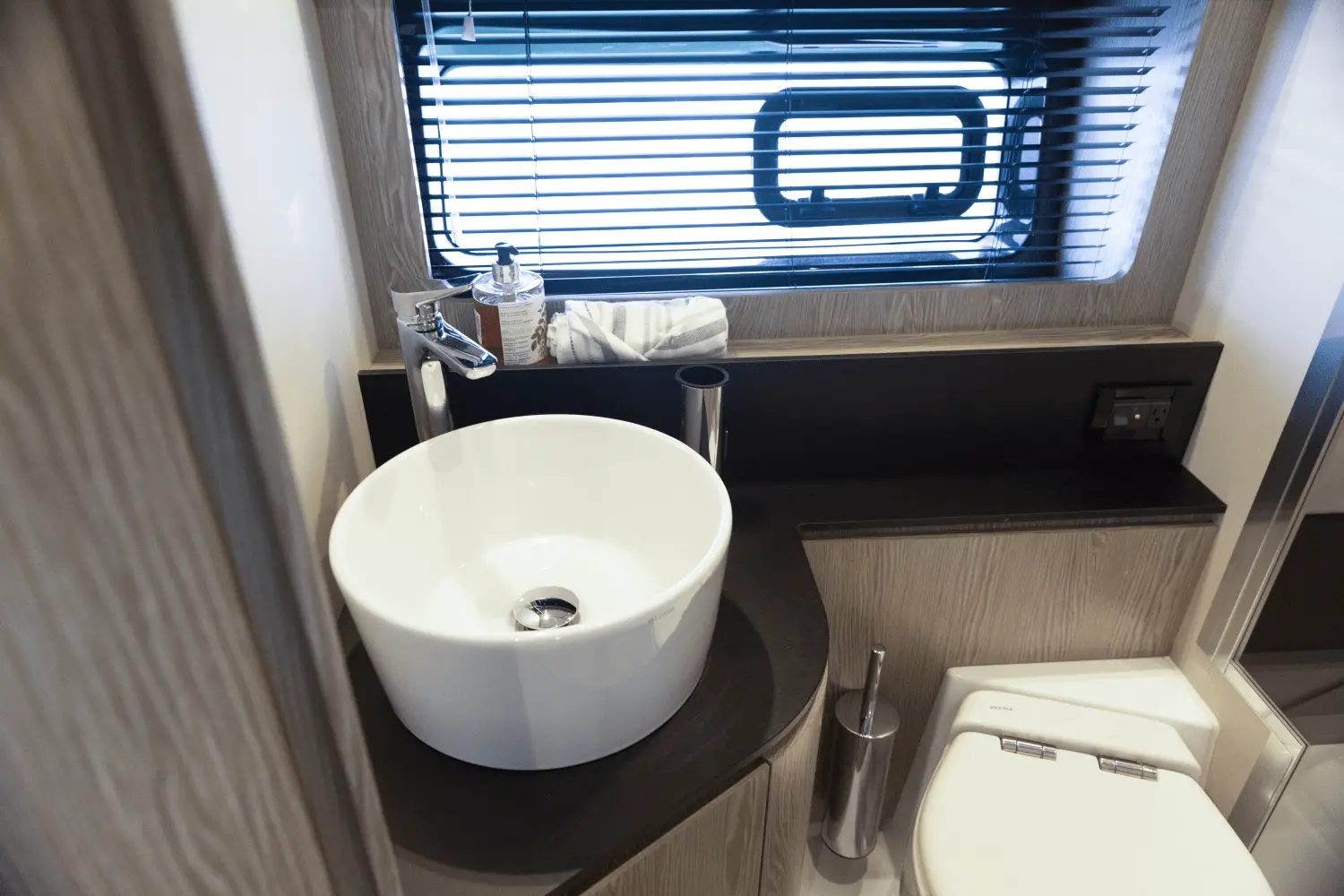 Thumbnail von Azimut Atlantis 45