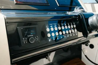 Thumbnail von Cruisers Yachts 38 GLS OB