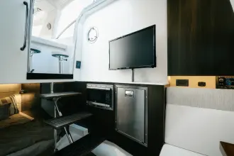 Thumbnail von Cruisers Yachts 38 GLS OB