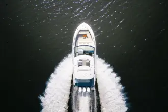 Thumbnail von Cruisers Yachts 38 GLS OB