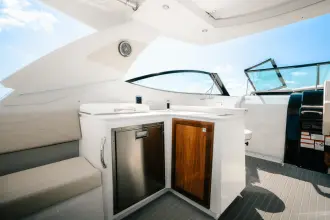 Thumbnail von Cruisers Yachts 38 GLS OB