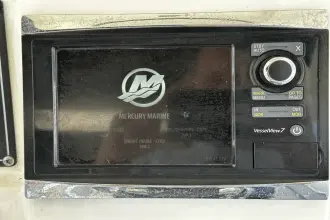 Thumbnail von Boston Whaler 370 Outrage