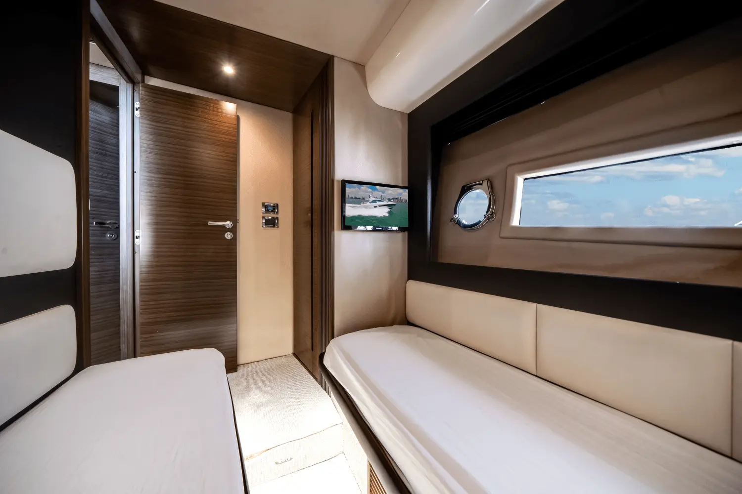 Thumbnail von Azimut 55