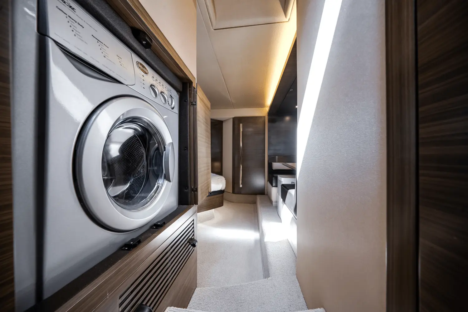 Thumbnail von Azimut 55