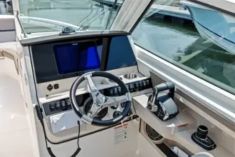 Thumbnail von Boston Whaler 280 Vantage