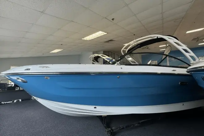 Sea Ray SDX 250