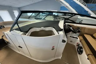 Thumbnail von Sea Ray SDX 250