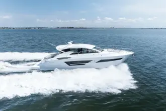 Thumbnail von Cruisers Yachts 46 Cantius