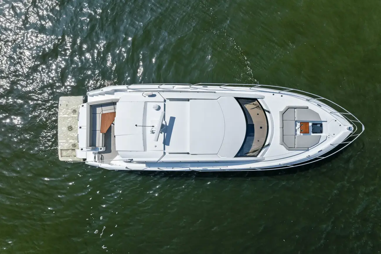 Thumbnail von Cruisers Yachts 46 Cantius