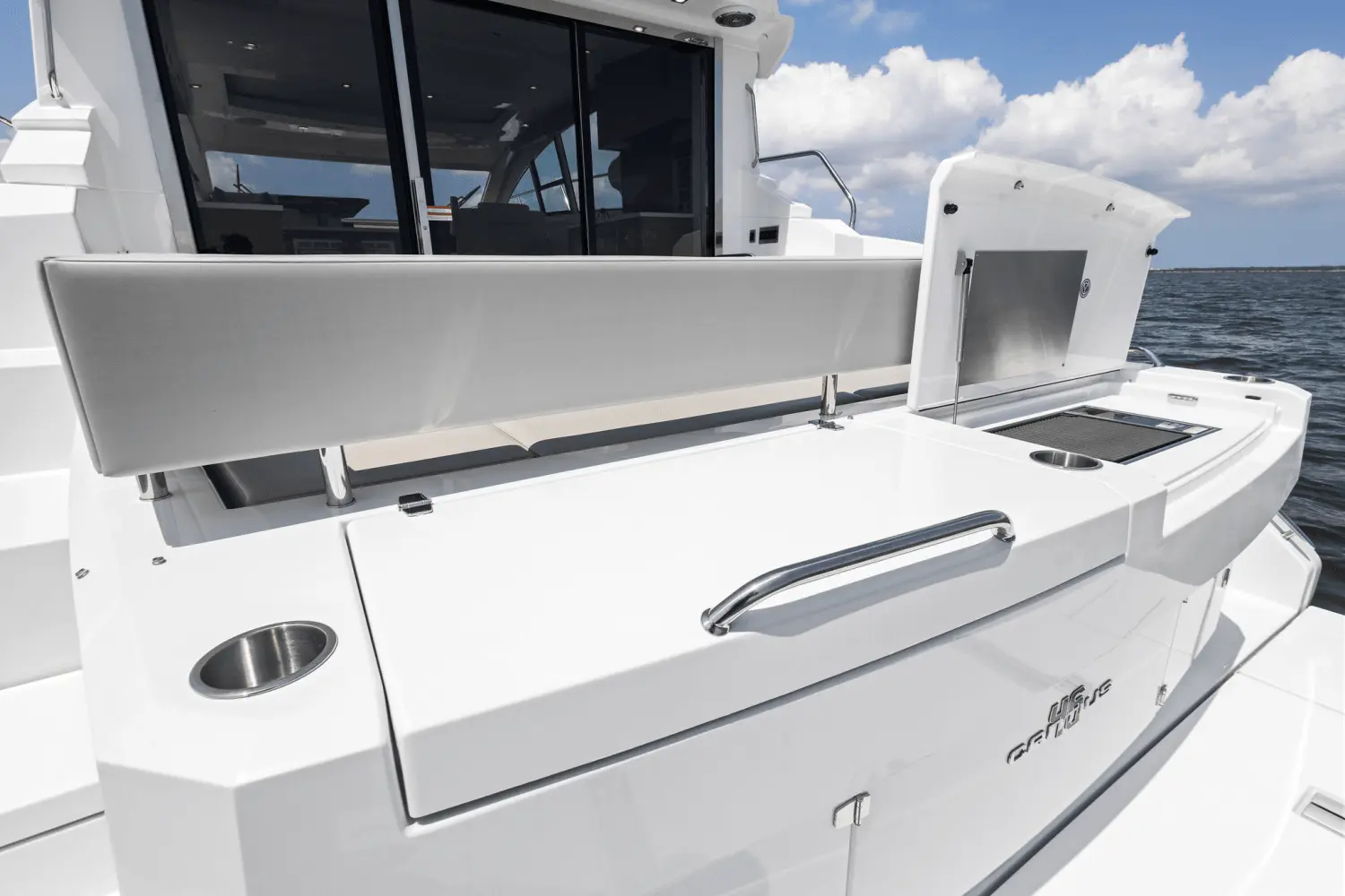 Thumbnail von Cruisers Yachts 46 Cantius