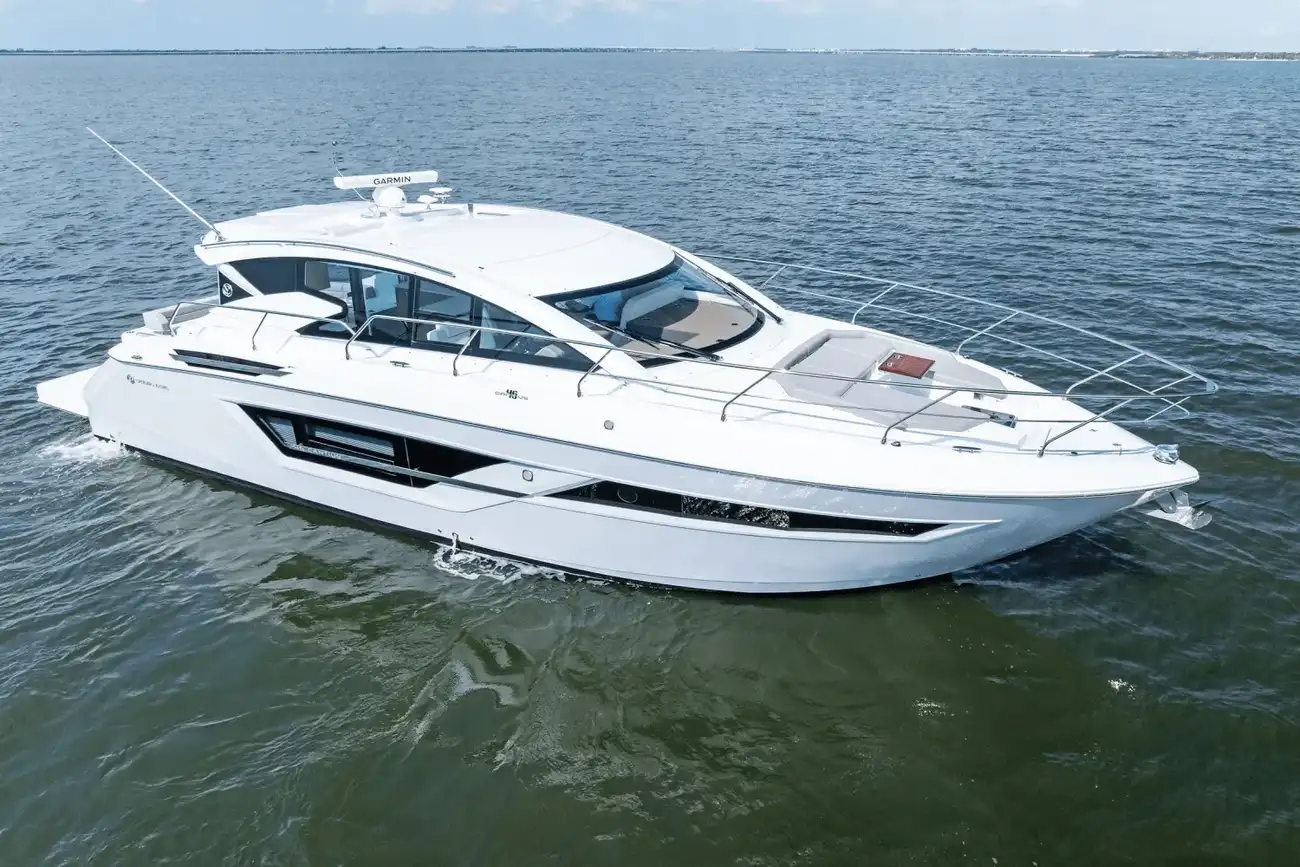 Thumbnail von Cruisers Yachts 46 Cantius