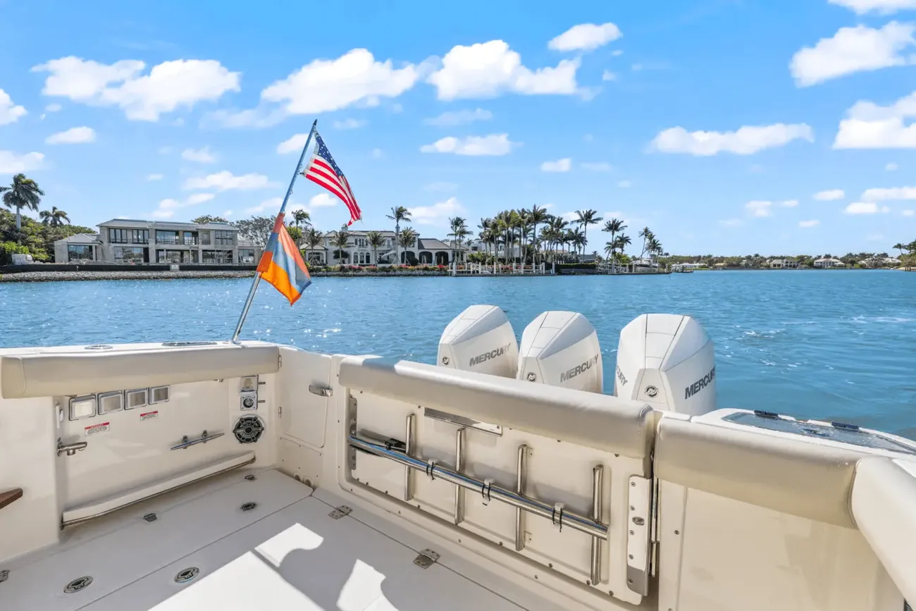 Thumbnail von Boston Whaler 350 Realm