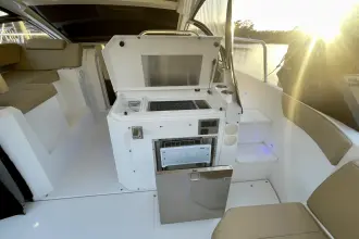 Thumbnail von Cruisers Yachts 390 Express Coupe