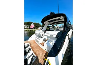 Thumbnail von Sea Ray 370 Sundancer Outboard