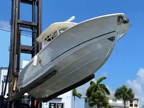Thumbnail von Boston Whaler 330 Outrage