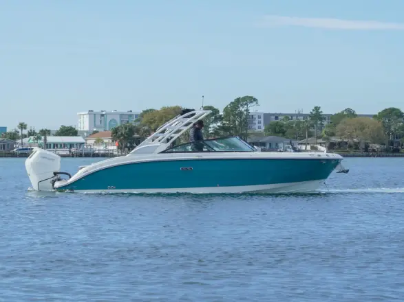 Sea Ray SDX 270 Outboard