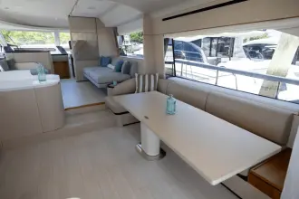 Thumbnail von Azimut 68