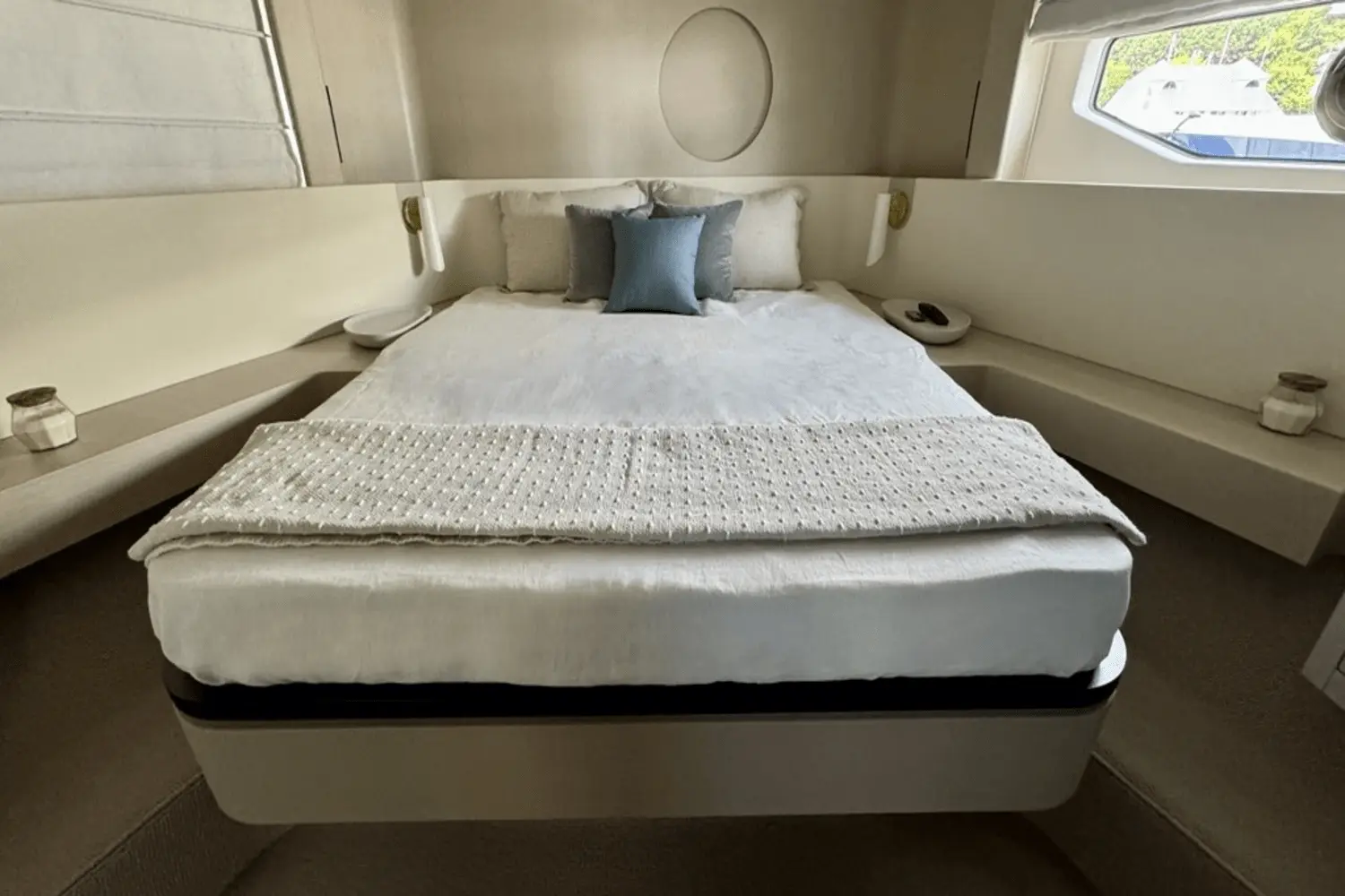 Thumbnail von Azimut 68