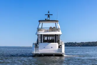 Thumbnail von Azimut 68