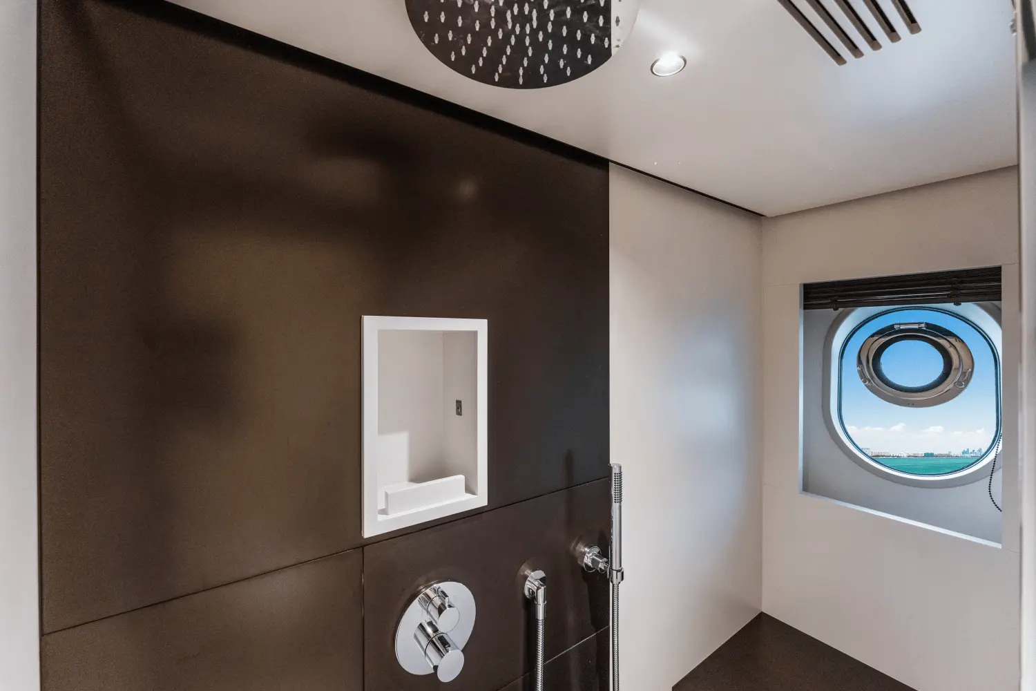 Thumbnail von Azimut Magellano 25M