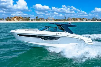 Thumbnail von Cruisers Yachts 38 GLS