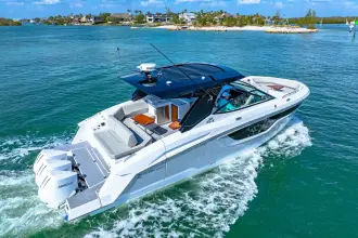 Thumbnail von Cruisers Yachts 38 GLS