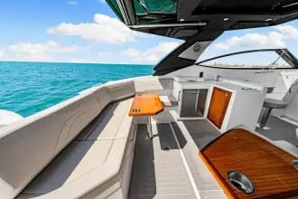 Thumbnail von Cruisers Yachts 38 GLS