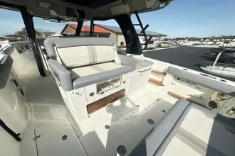 Thumbnail von Boston Whaler 350 Realm