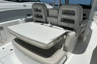 Thumbnail von Boston Whaler 330 Outrage