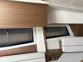 Thumbnail von Boston Whaler 365 Conquest