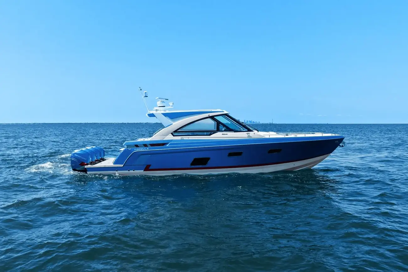 Thumbnail von Formula 400 SSC