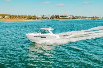 Thumbnail von Cruisers Yachts 34 GLS OB