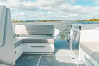 Thumbnail von Cruisers Yachts 34 GLS OB